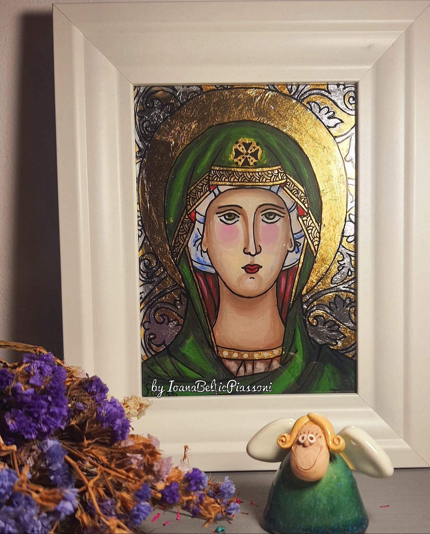 The Covering in Detail:The Icon of the Mother of God in Glass Painting