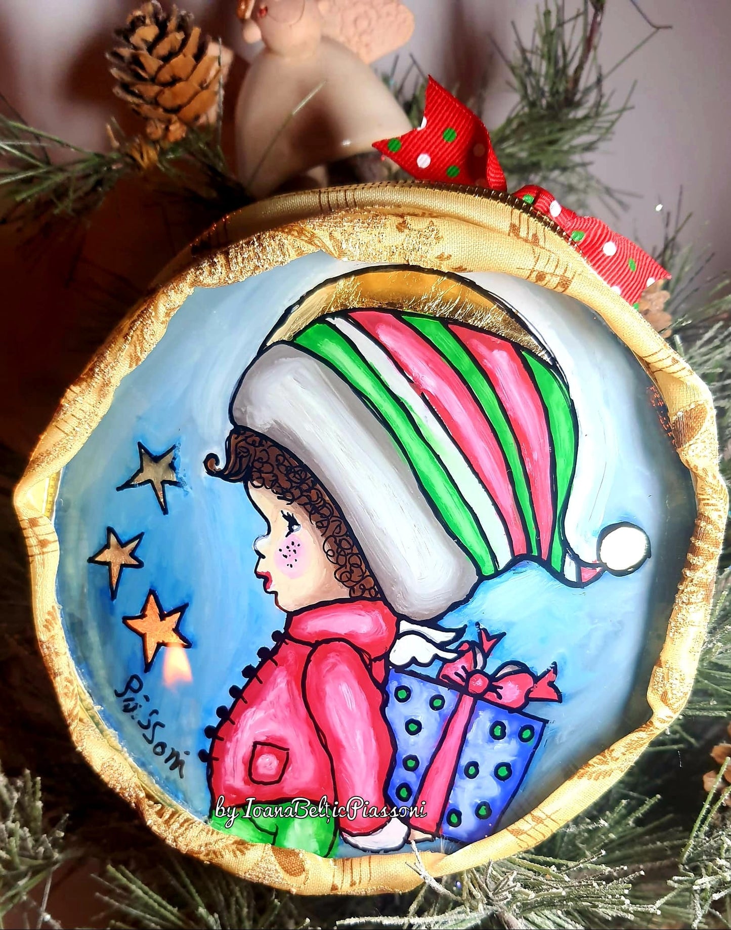 Nativity, the Magic Bell:A Painted Glass Wonder